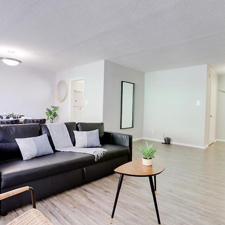 Modern Apartment At Crystal City 알링턴 외부 사진