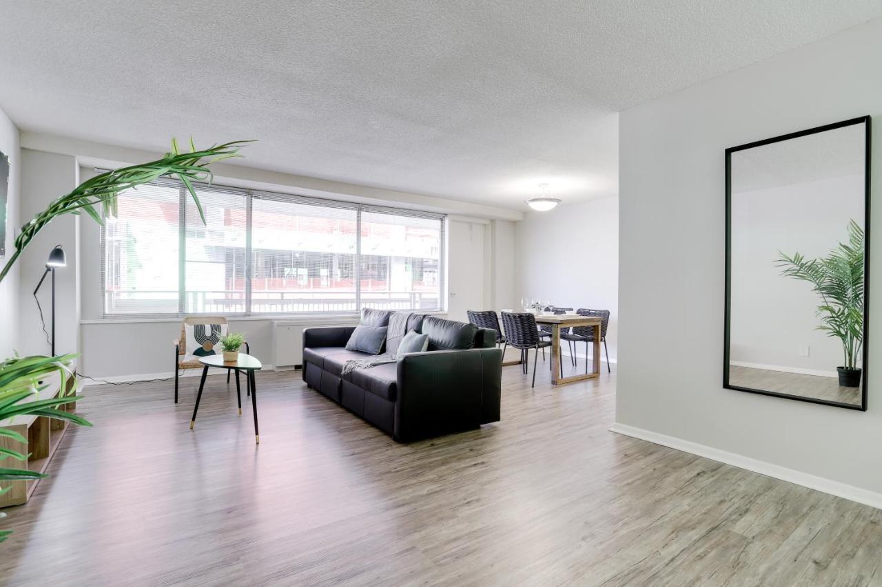 Modern Apartment At Crystal City 알링턴 외부 사진